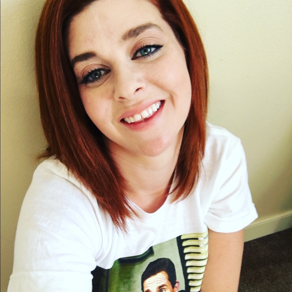 Meet your Posher, Courtney